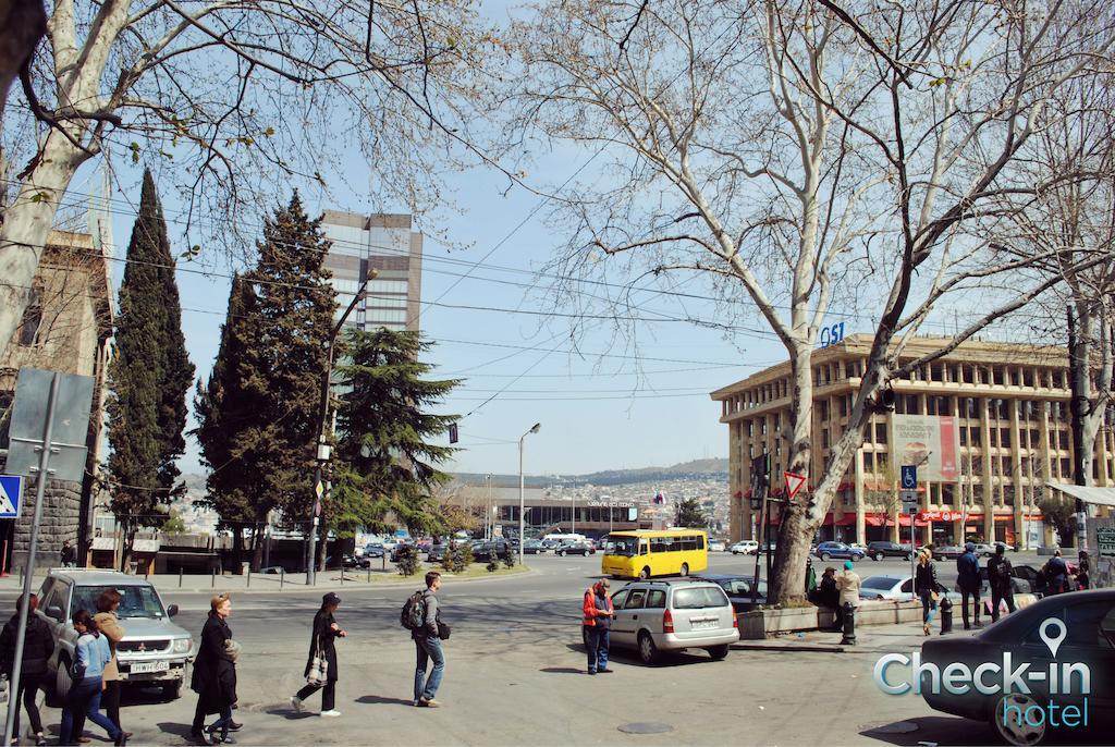 Check-In Hotel Tiflis Exterior foto